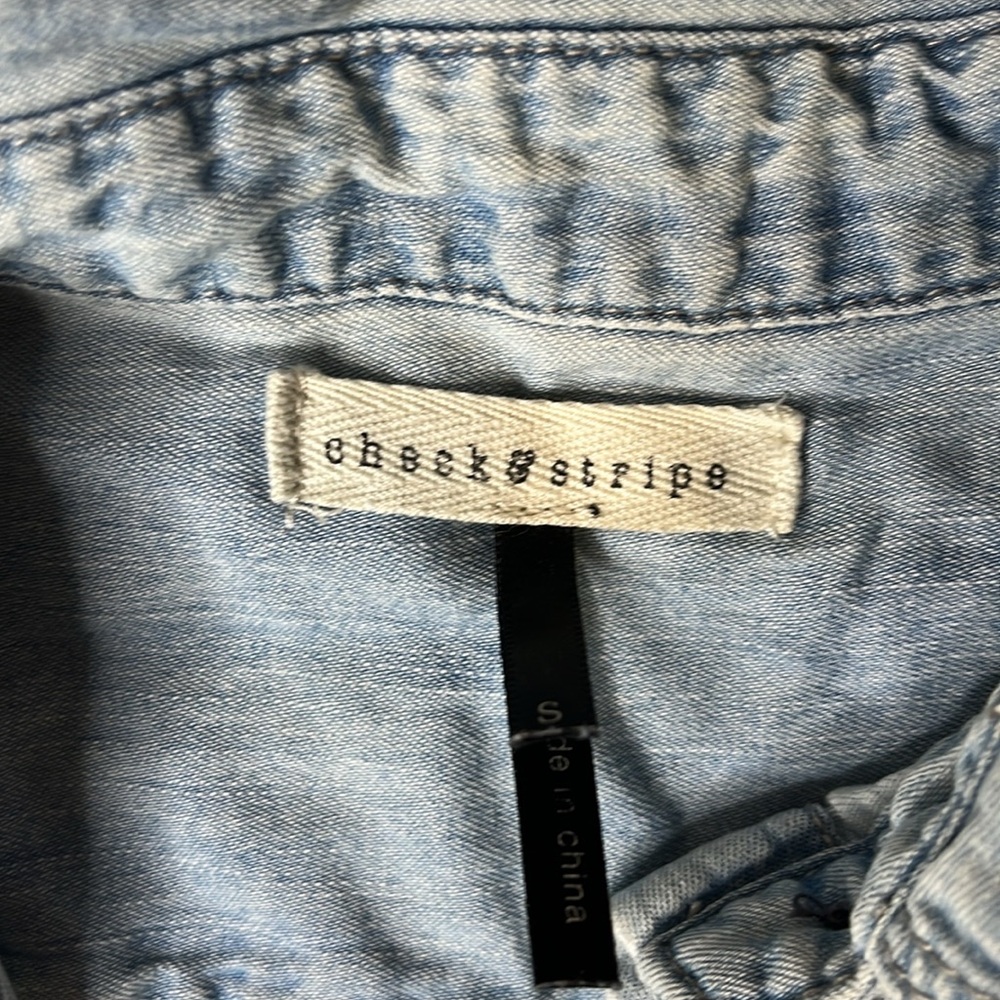 Denim button up - Picture 3 of 3